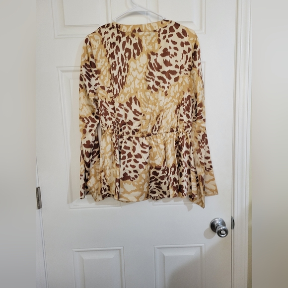 Top - Picture 3 of 3